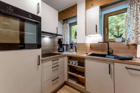 05 Ferienhaus Sonnenhang Dolomitenkueche