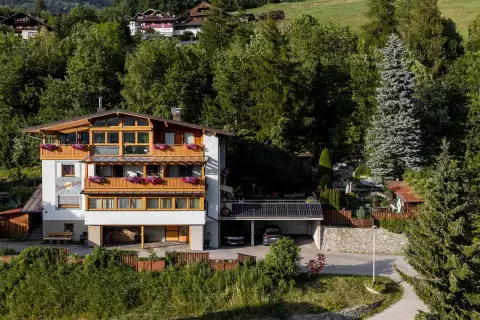 26 Ferienhaus Sonnenhang Haus Frontansicht
