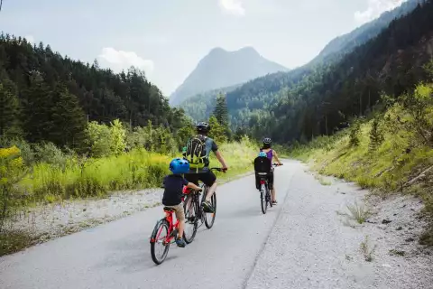 01 Ferienhaus Sonnenhang Bike Familie